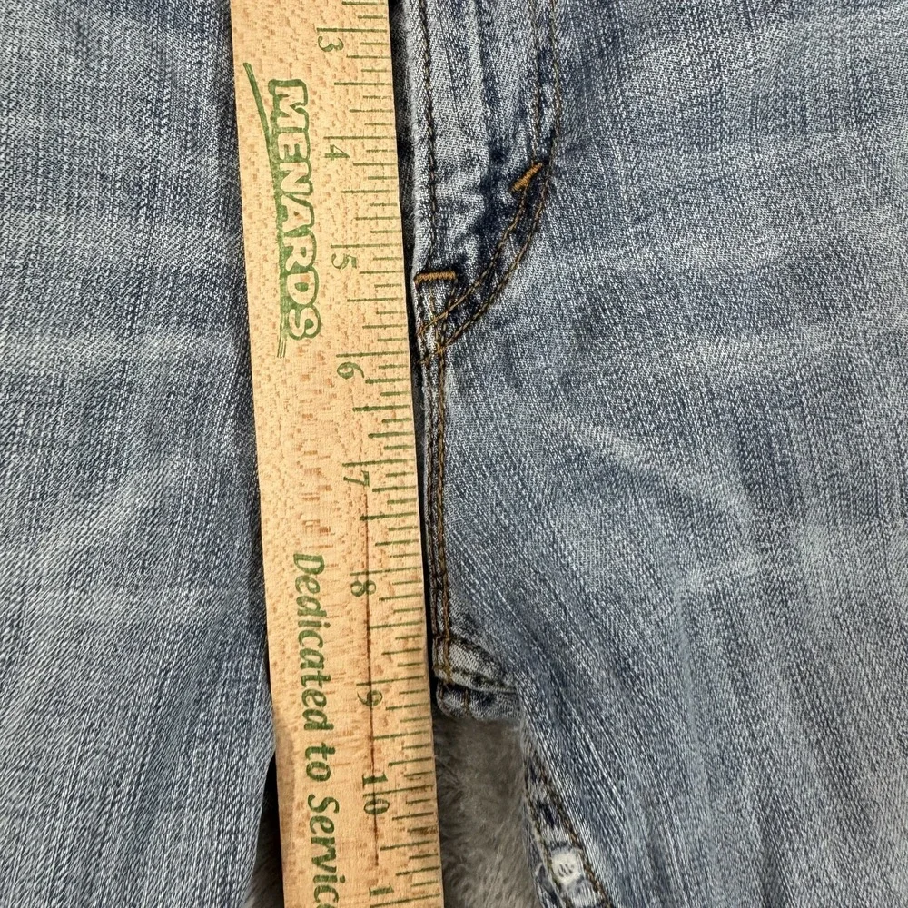 Levis no size